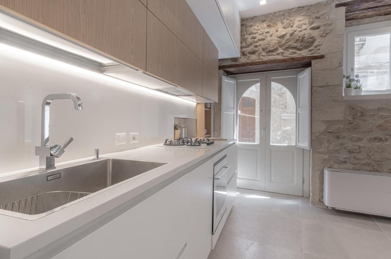 Casa Zummo Ortigia Luxury Apartment Syracuse Bagian luar foto