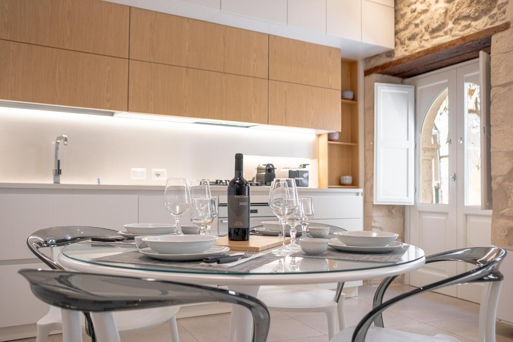 Casa Zummo Ortigia Luxury Apartment Syracuse Bagian luar foto